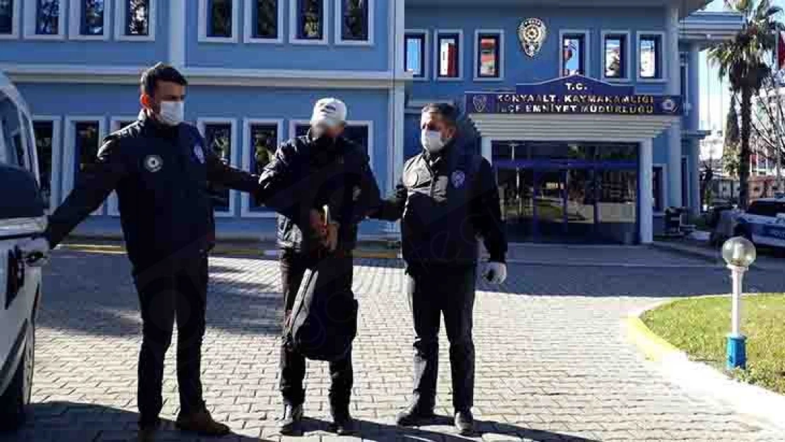 Heykelleri balyozla kırdığı iddia edilen şüpheli yakalandı