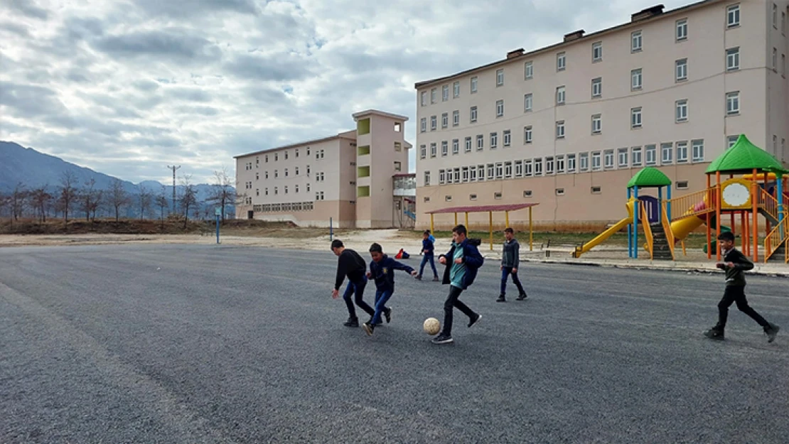 Hürriyet Caddesi, 2 Milyon TL'lik yatırımla yenilendi