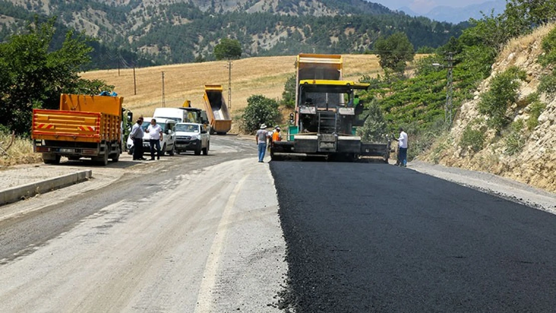 Ilıca yolunda asfaltlama çalışmaları başladı