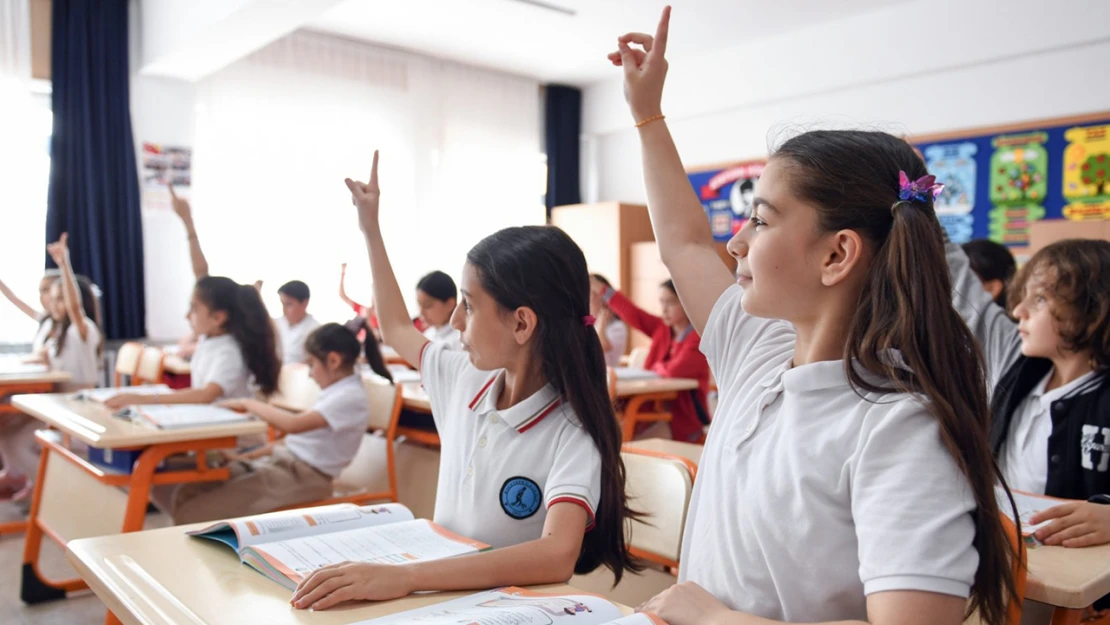 İlkokul birinci sınıf öğrencilerine karne yerine gelişim raporu