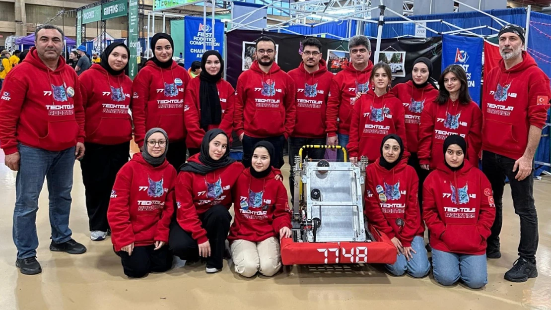 İmam Hatipli öğrenciler, robot yarışmasında ödül kazandı