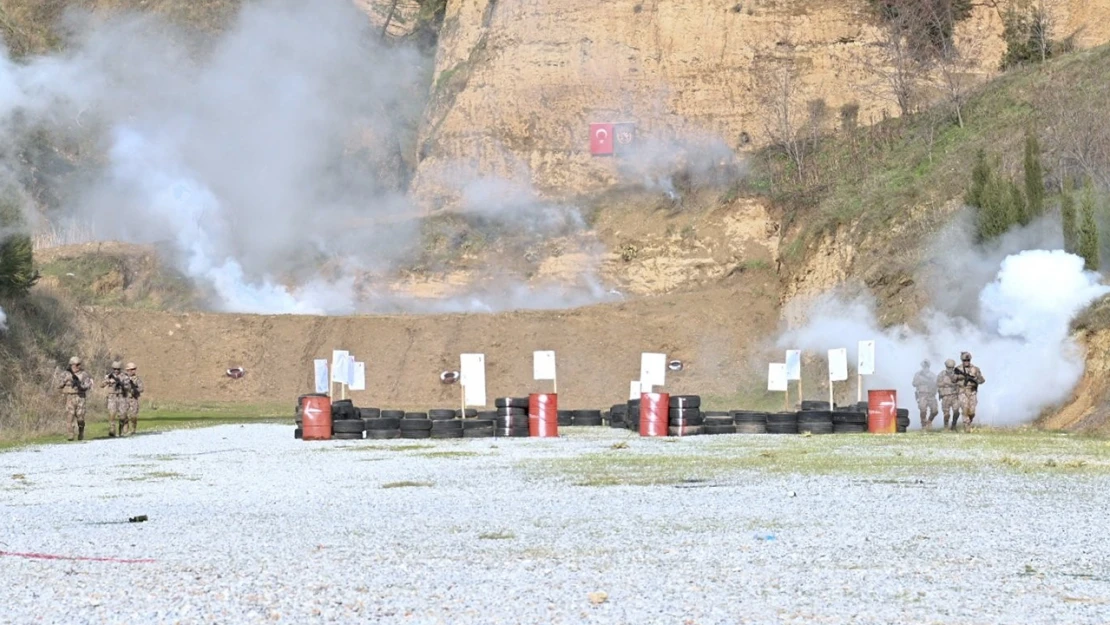 İzleyenler gerçek sandı