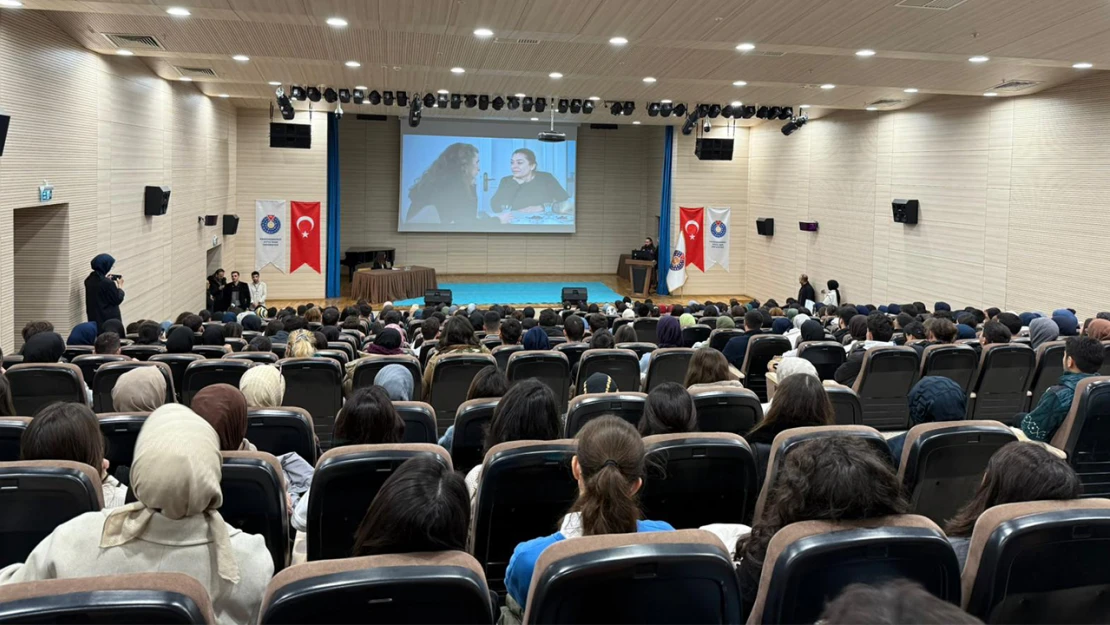 Kahramanmaraş Emniyet Müdürlüğü'nden madde bağımlılığı ile mücadele eğitimi