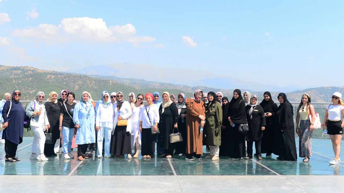 Kahramanmaraş'ın doğal güzelliklerine Baş Başa Kadın Gezisi