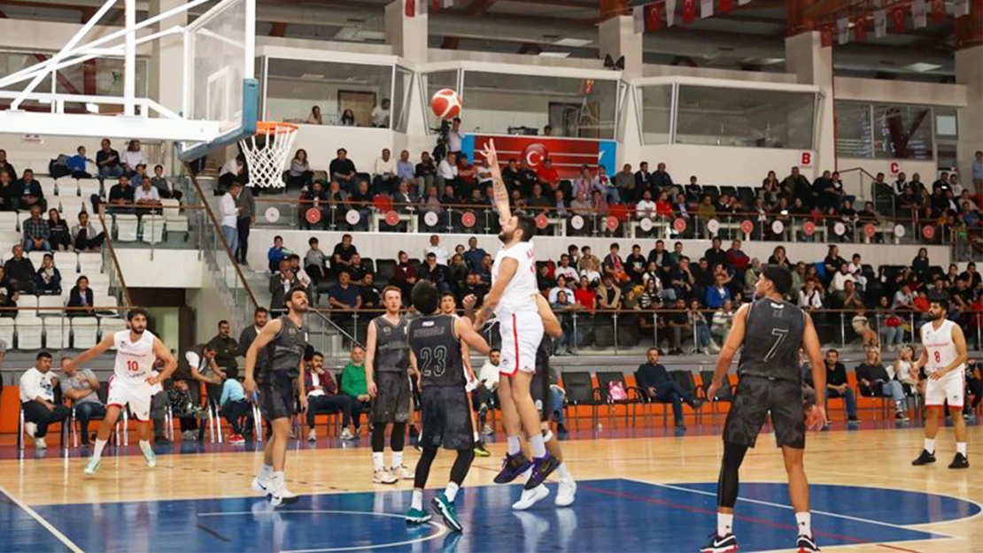 Kahramanmaraş İstiklalspor Basketbol takımı, namağlup serisini sürdürüyor