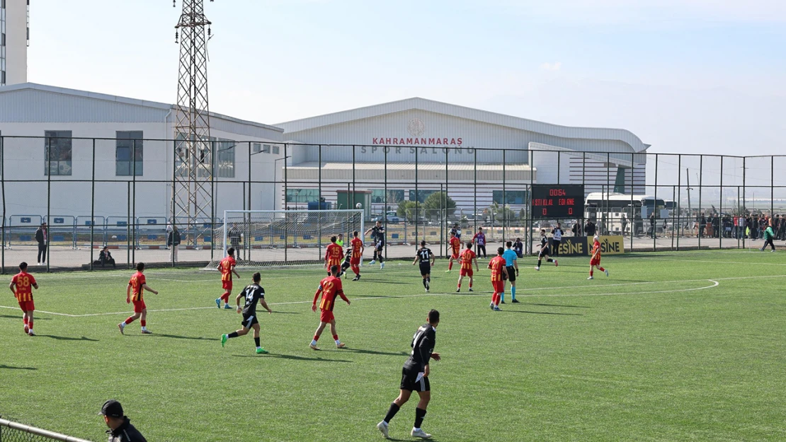 Kahramanmaraş İstiklalspor, Edirnespor'u 5-0'la geçti