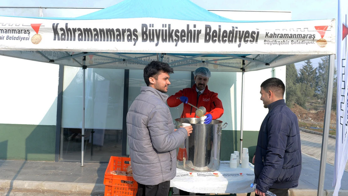 Kahramanmaraş'ta 2 bin öğrenciye sınav haftasında sıcak ikram