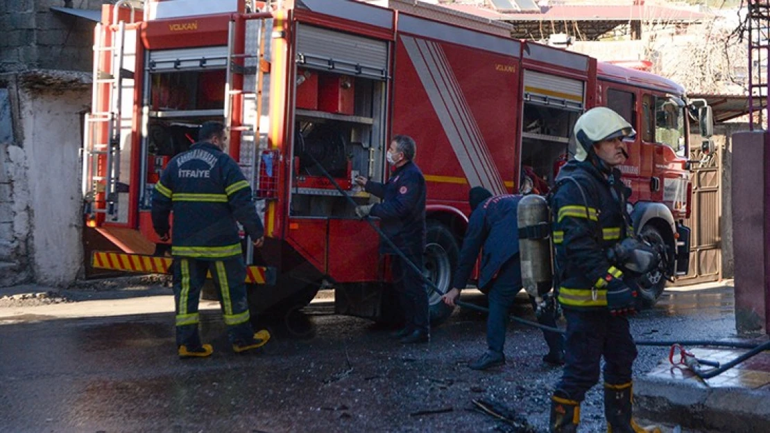 Kahramanmaraş'ta 5 yaşındaki çocuğun oyunu ev yaktı