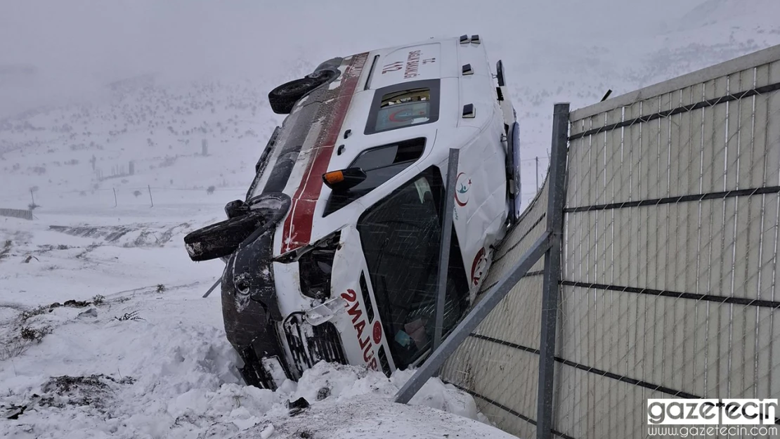 Kahramanmaraş'ta ambulans kazası! 3 sağlık görevlisi yaralandı