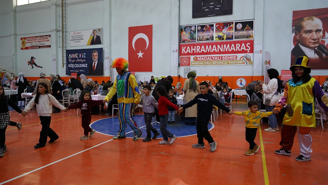 Kahramanmaraş'ta Anne Çocuk Örgü Atölyesine yoğun ilgi