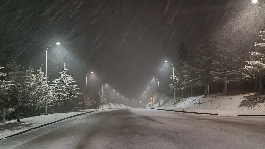 Kahramanmaraş'ta beklenen kar yağışı etkili oluyor