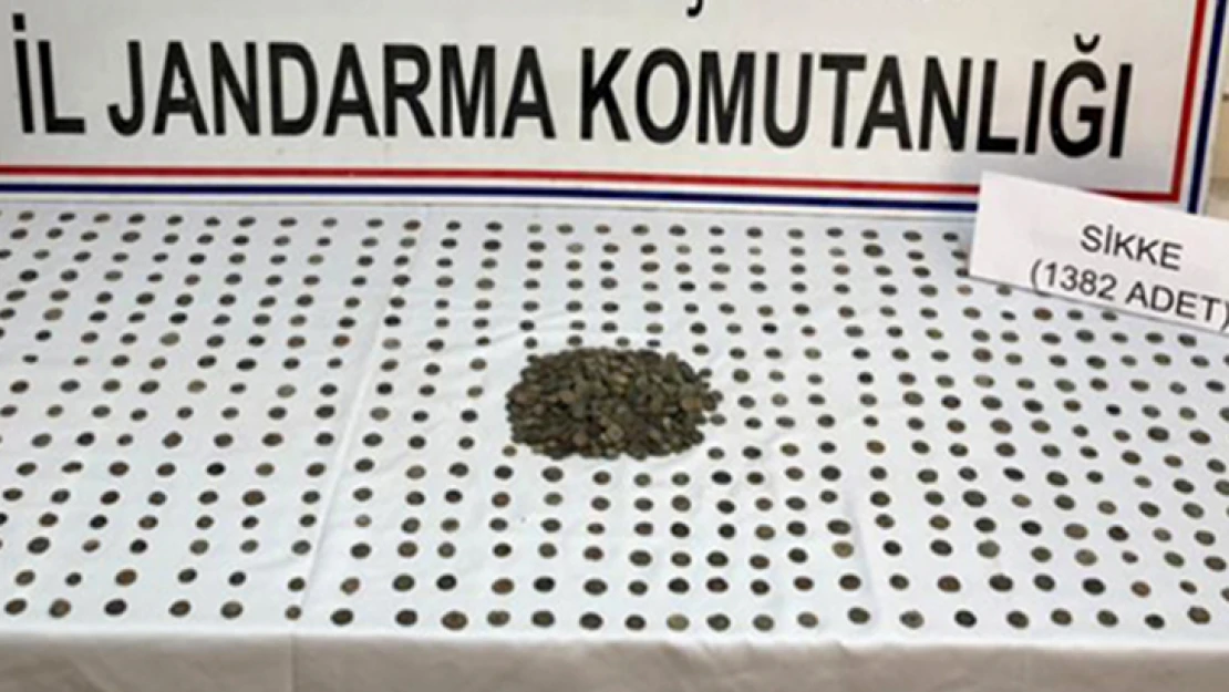 Kahramanmaraş'ta bin 382 adet tarihi sikke ele geçirildi