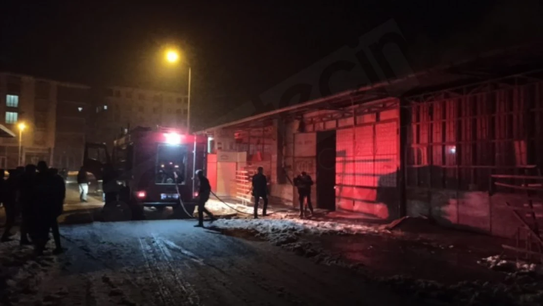 Kahramanmaraş'ta boya atölyesinde yangın çıktı