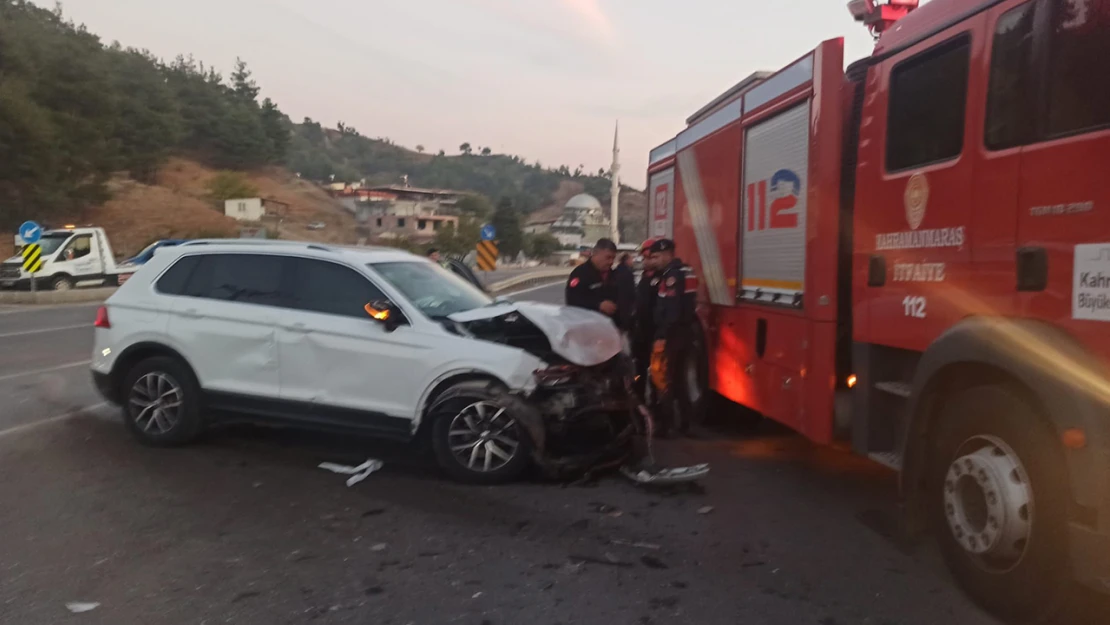 Kahramanmaraş'ta can pazarı! Menzelet kavşağında çift taraflı trafik kazası