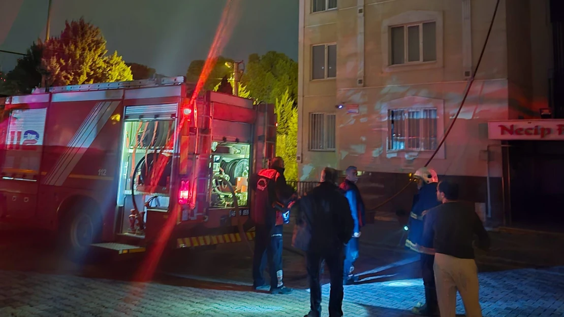 Kahramanmaraş'ta çatı katında yangın paniği