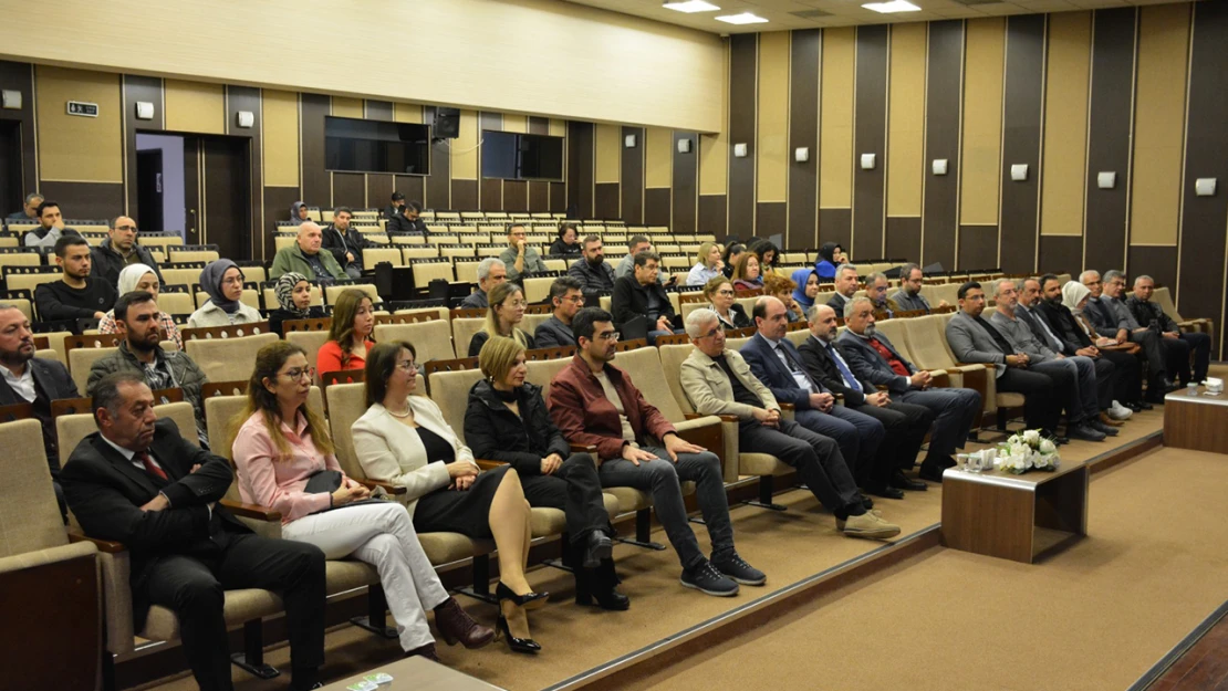 Kahramanmaraş'ta deprem paneli düzenlendi