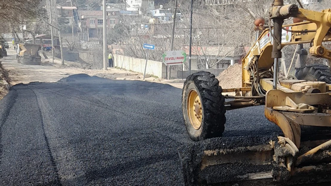 Kahramanmaraş'ta hasarlı yollar yenileniyor