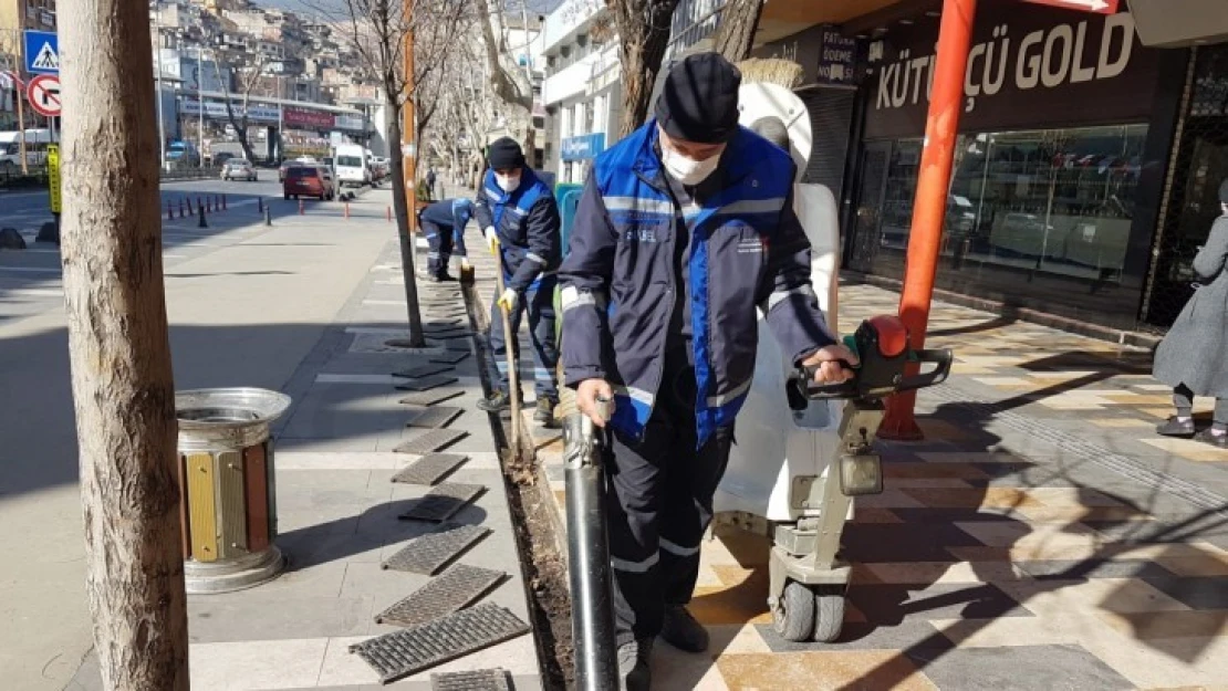 Kahramanmaraş'ta ızgaraların bakım ve temizliği yapıldı