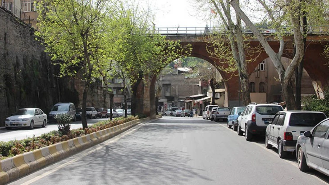 Kahramanmaraş'ta Kanlıdere Yolu genişletiyor