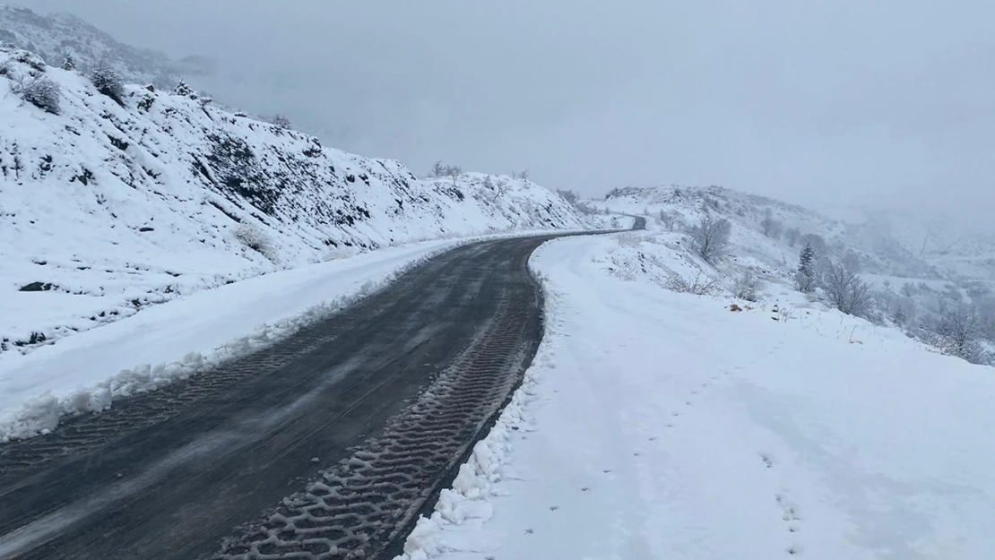 Kahramanmaraş'ta kar yağışına anında müdahale