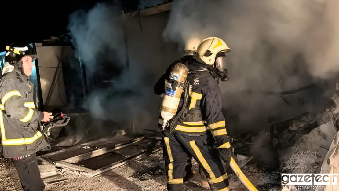 Kahramanmaraş'ta konteynerlerde yangın: 1 ölü, çok sayıda yaralı