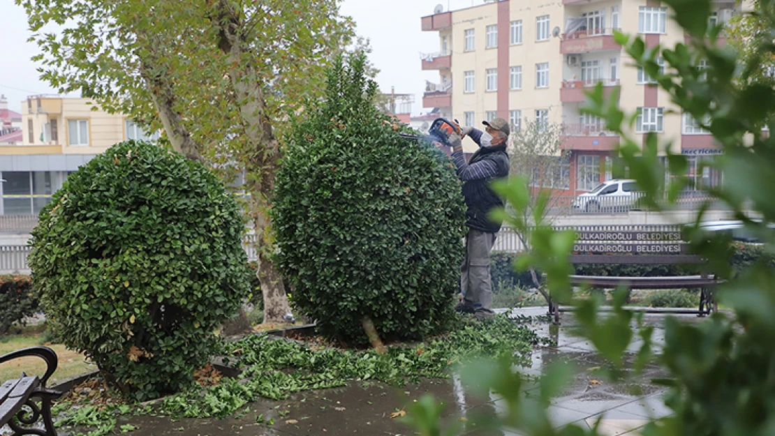 Kahramanmaraş'ta park ve bahçelerde kış hazırlıkları