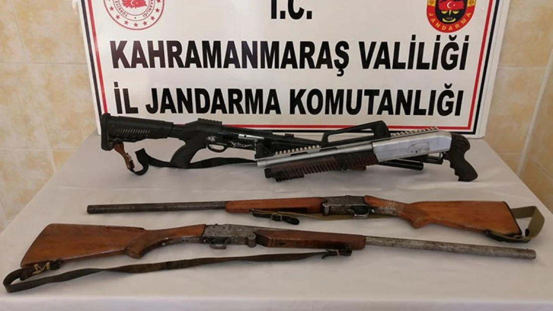 Kahramanmaraş'ta ruhsatsız 4 silah ele geçirildi