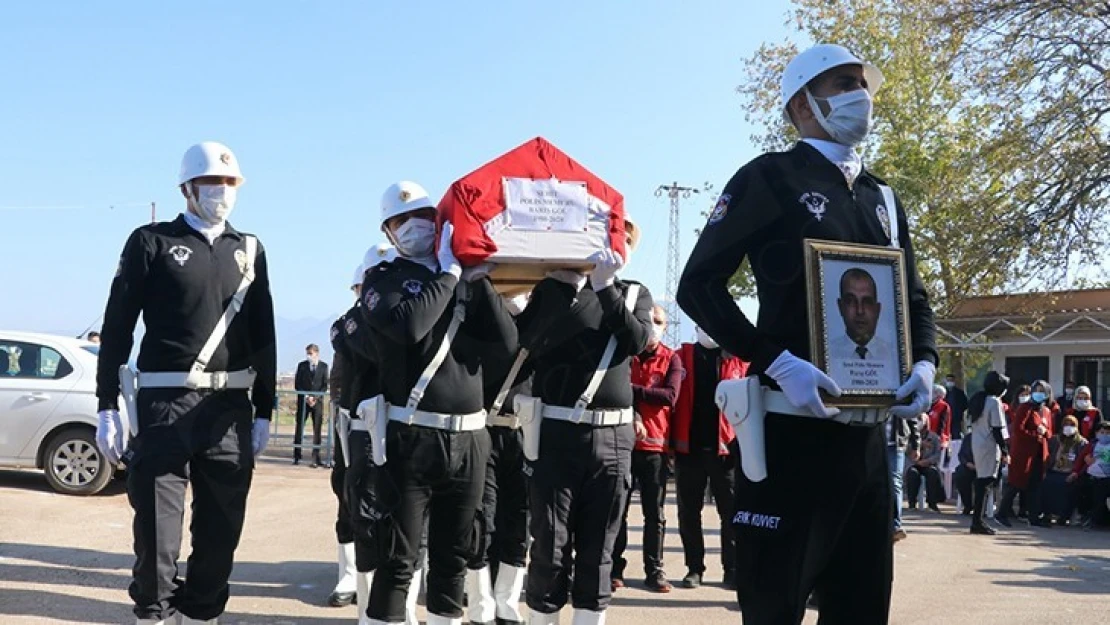 Kahramanmaraş'ta şehit olan polis memuru son yolculuğuna uğurlandı