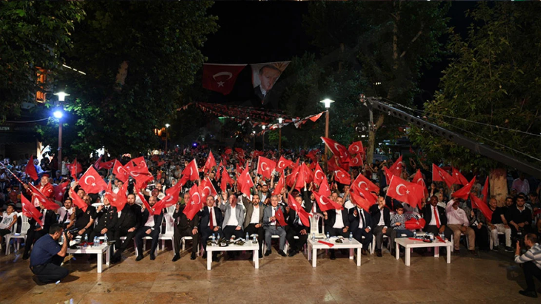 Kahramanmaraş'ta 'Şehitler Ölmez Vatan Bölünmez' nidaları yükseldi