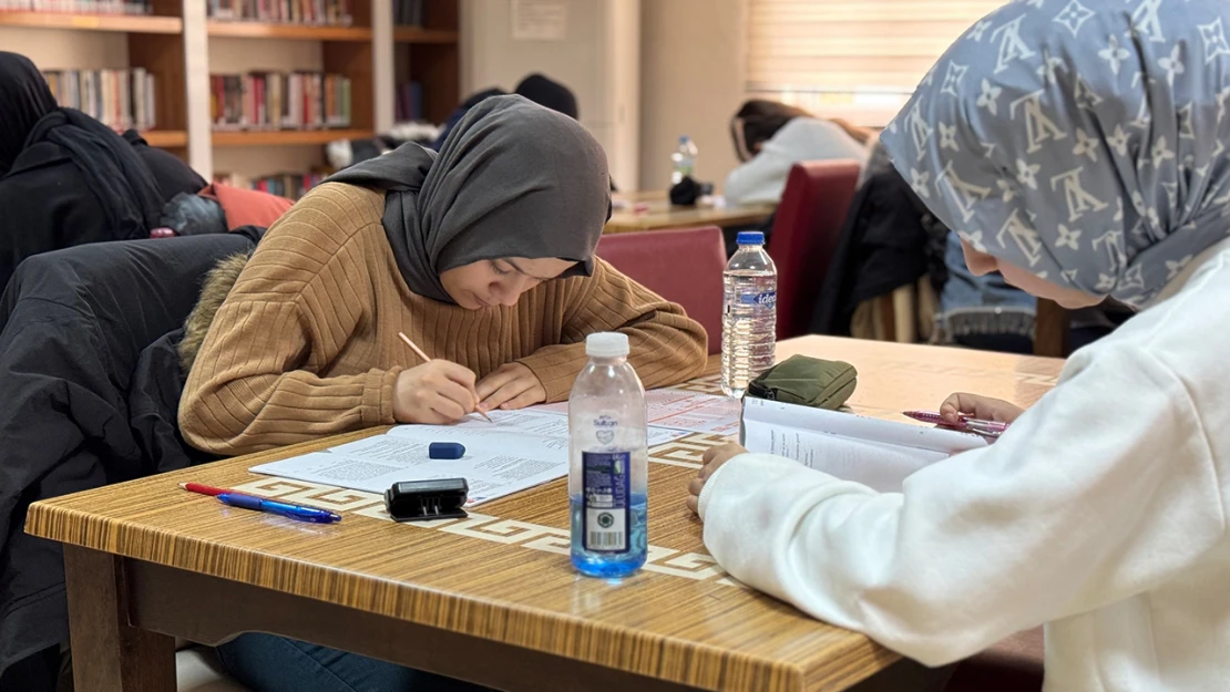 Kahramanmaraş'ta üniversite adaylarına tam destek