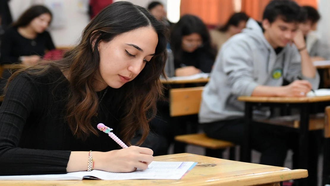 Kahramanmaraş'ta üniversite adaylarına rehberlik desteği