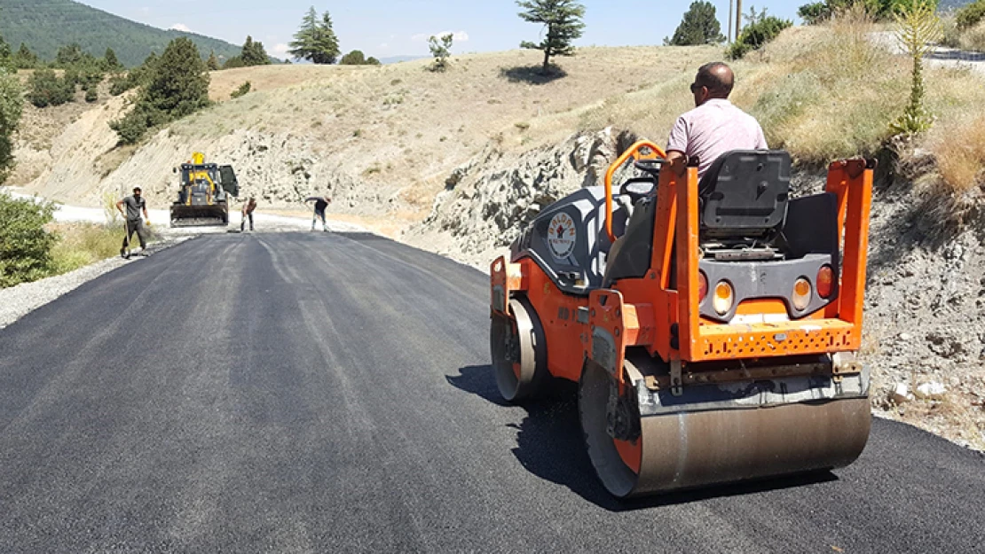 Kahramanmaraş'ta yol genişletme, asfalt ve yenileme çalışmaları