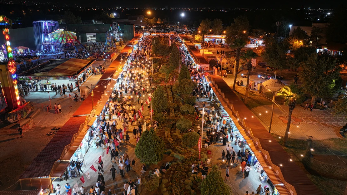 Kahramanmaraş yüzbinlerce kişiye ev sahipliği yaptı