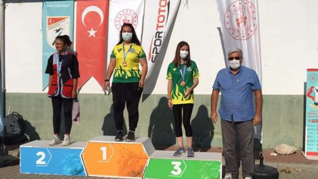 Kahramanmaraşlı sporcular atıcılıkta zirvede: Dört 1'incilik üç 2'ncilik