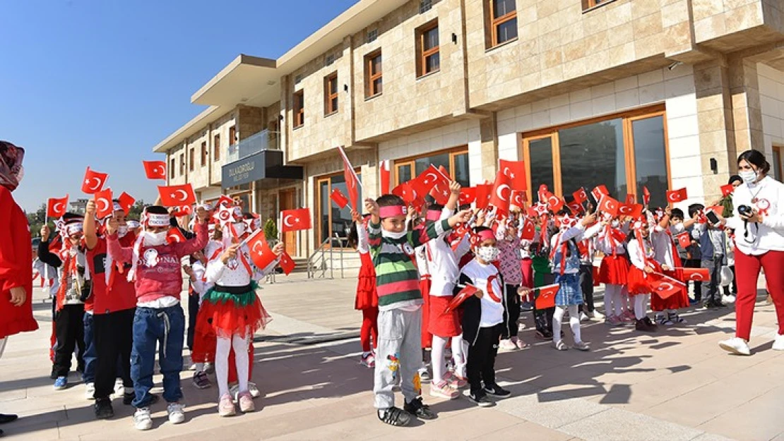 Kamu Külliyesi'nde anaokulu öğrencilerinin 29 Ekim heyecanı