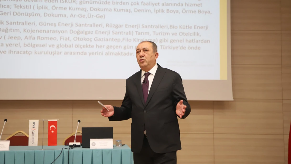 Kendi yolunu çiz konferansında Melih Sezal'dan ilham veren mesajlar