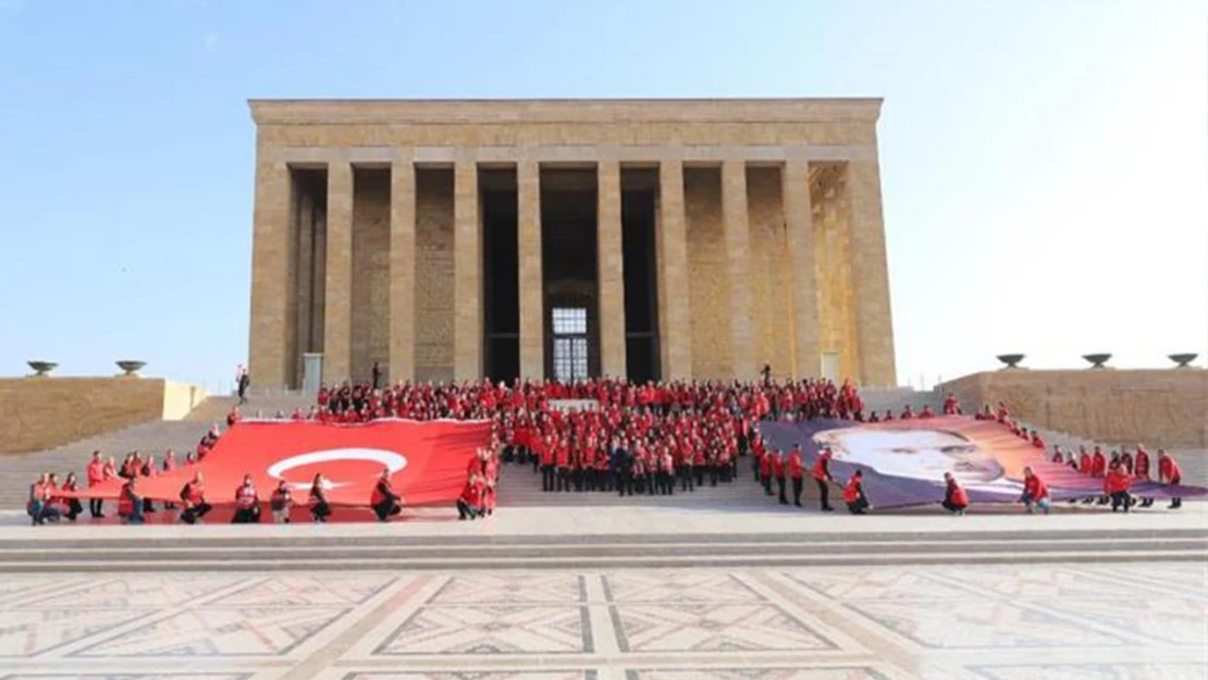 Kızılaycılar, Anıtkabir'de Ata'nın huzuruna çıktı