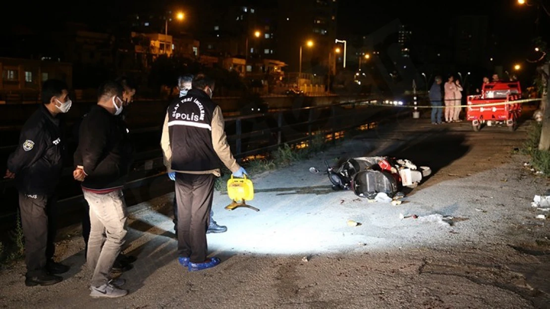 Komşuları iki kardeşi bıçaklayan baba oğul gözaltına alındı