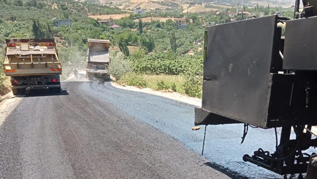 Kurtlar ve Selimiye'de yol yenileme çalışmaları başladı