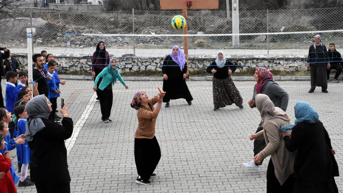 Maarif Modeli'nin, en güzel örneği Anadolu Sultanları