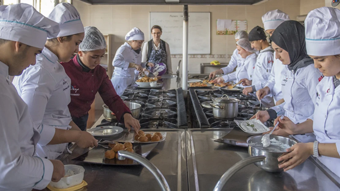 Meslek liselerinden ülke ekonomisine büyük katkı