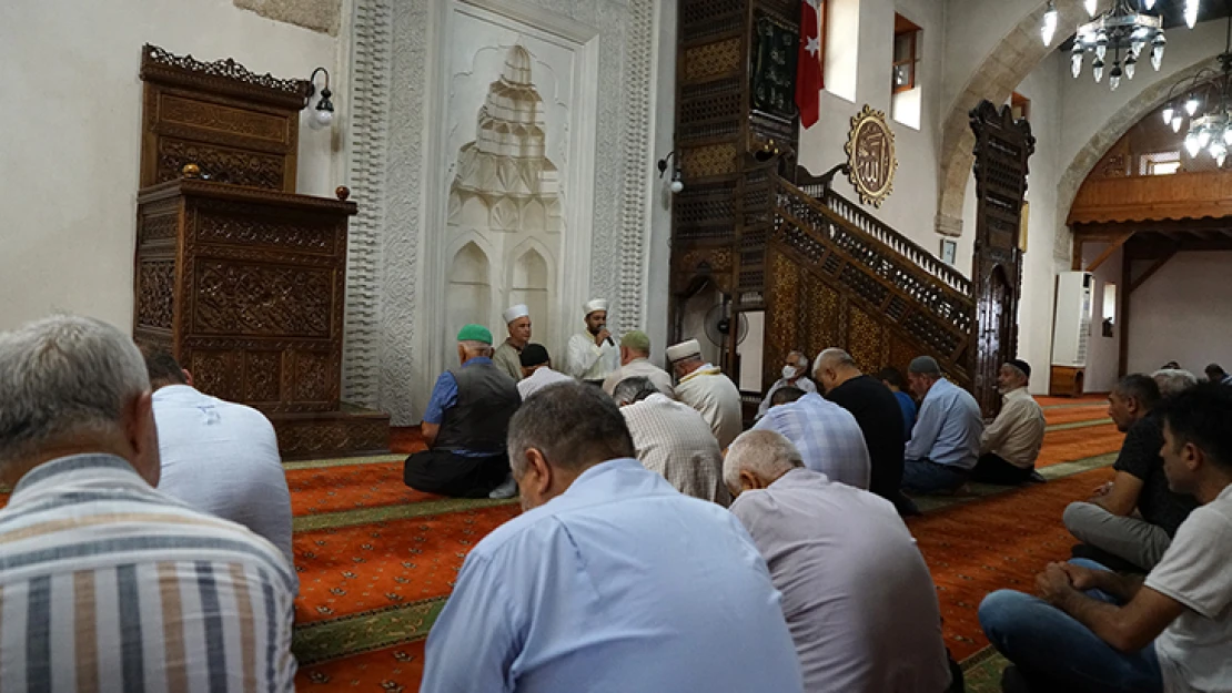 Mevlana İdris, edebiyatın başkentinde anıldı