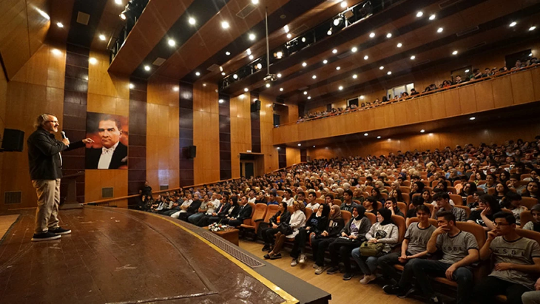 Moral ve motivasyon seminerlerine yoğun ilgi