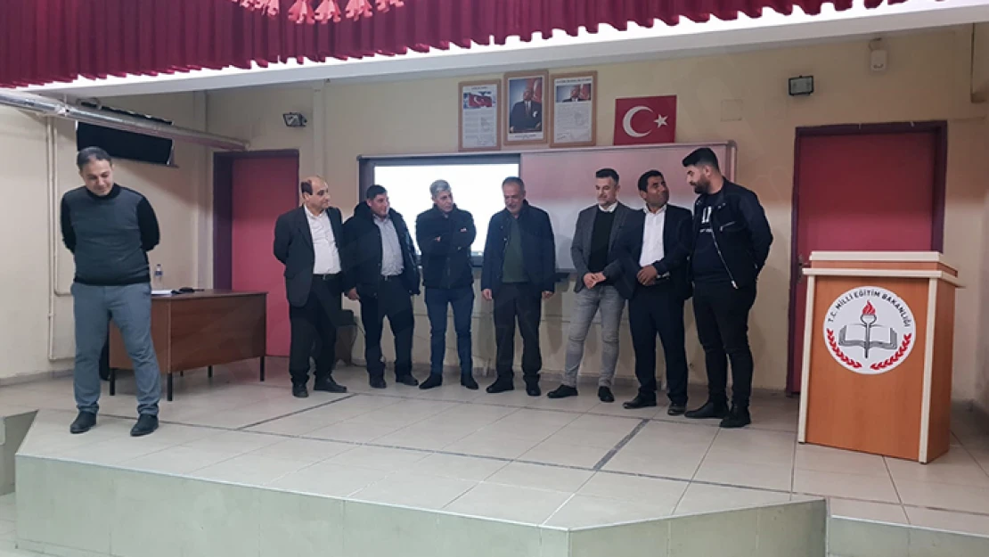 Muhtarlar için Aile Okulu Eğitimleri sürüyor