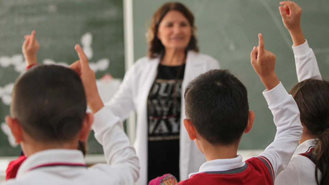 Öğretmenlik kariyer basamakları yönetmeliği Resmi Gazete'de