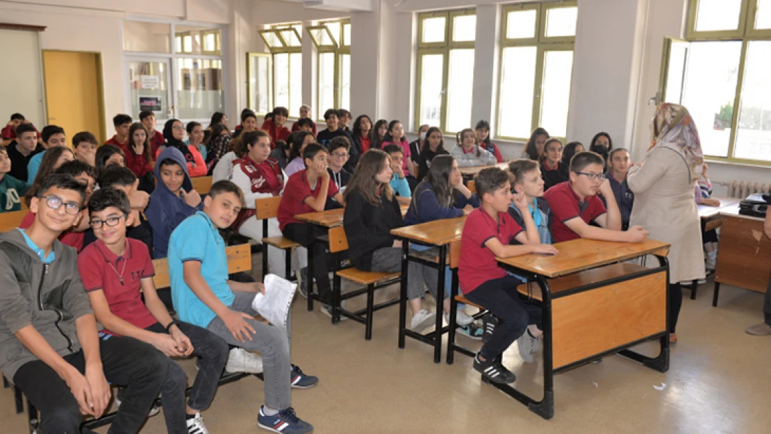 Okullarda, gıda güvenliği eğitimleri devam ediyor