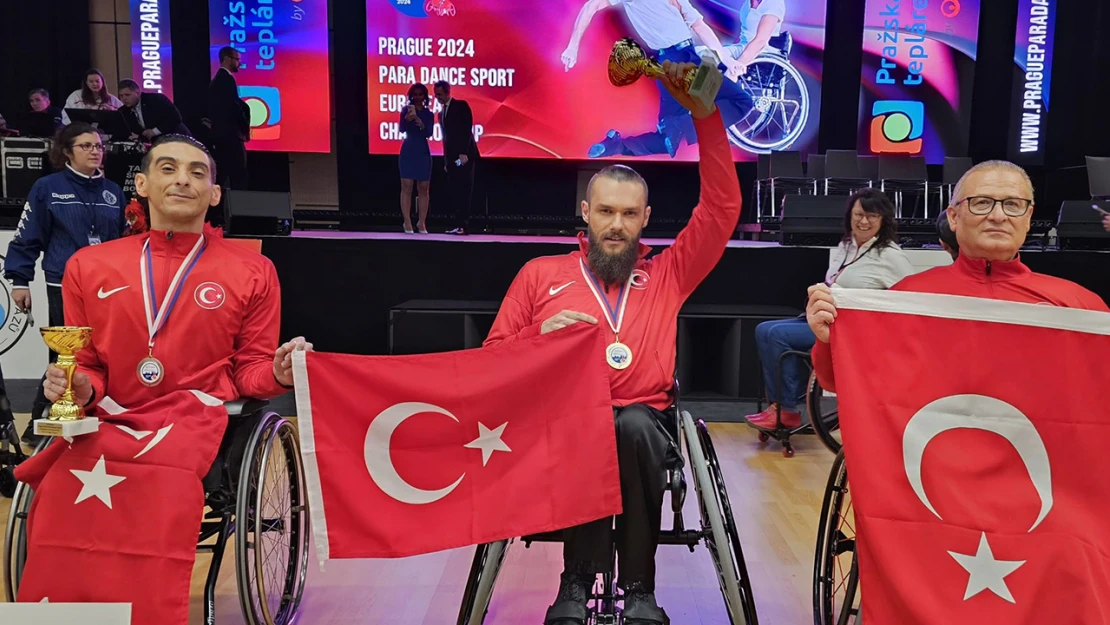 Para dans sporcuları Çekya'dan madalya ile döndü