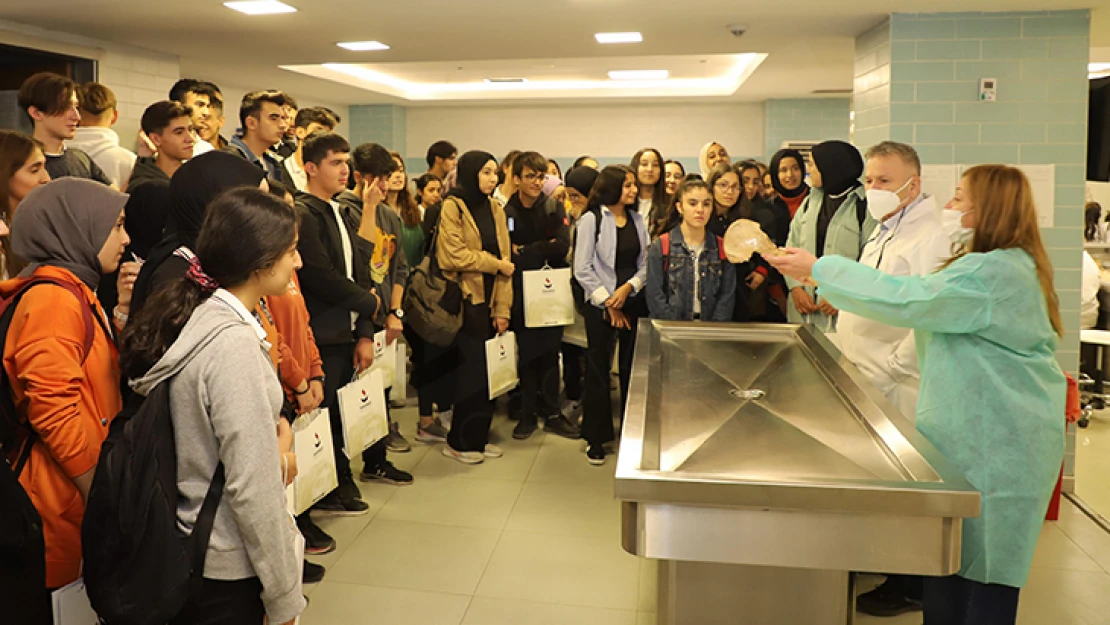 Rektör Prof. Dr. Dağlı: Geleceğimiz olan sizler aileniz ve ülkemiz için değerlisiniz