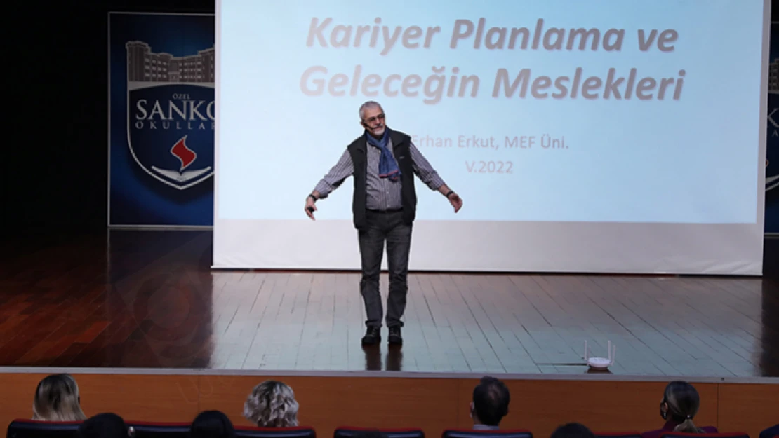 SANKO Okulları'nda 'Kariyer Günü ve Üniversite Fuarı' başladı