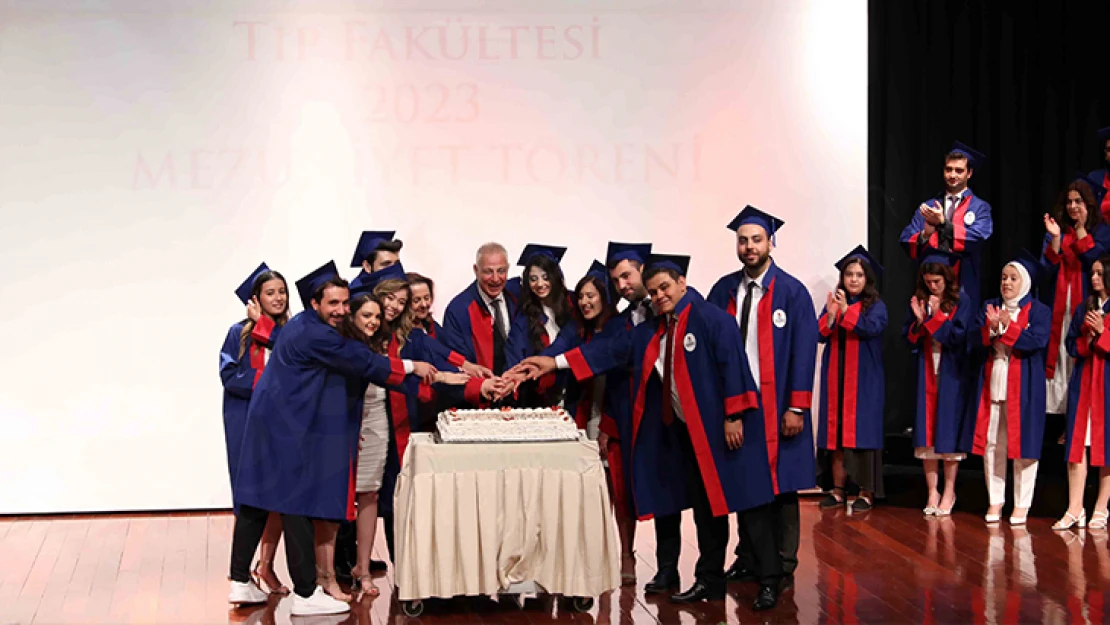 SANKO Üniversitesi Tıp Fakültesi'nde mezuniyet coşkusu